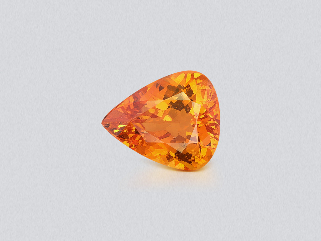 Spessartine Fanta pear cut 4.87 carats, Africa