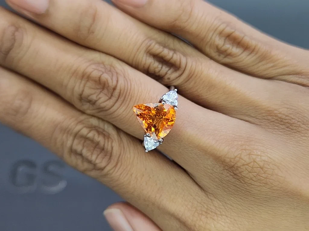 Spessartine Fanta pear cut 4.87 carats, Africa 5