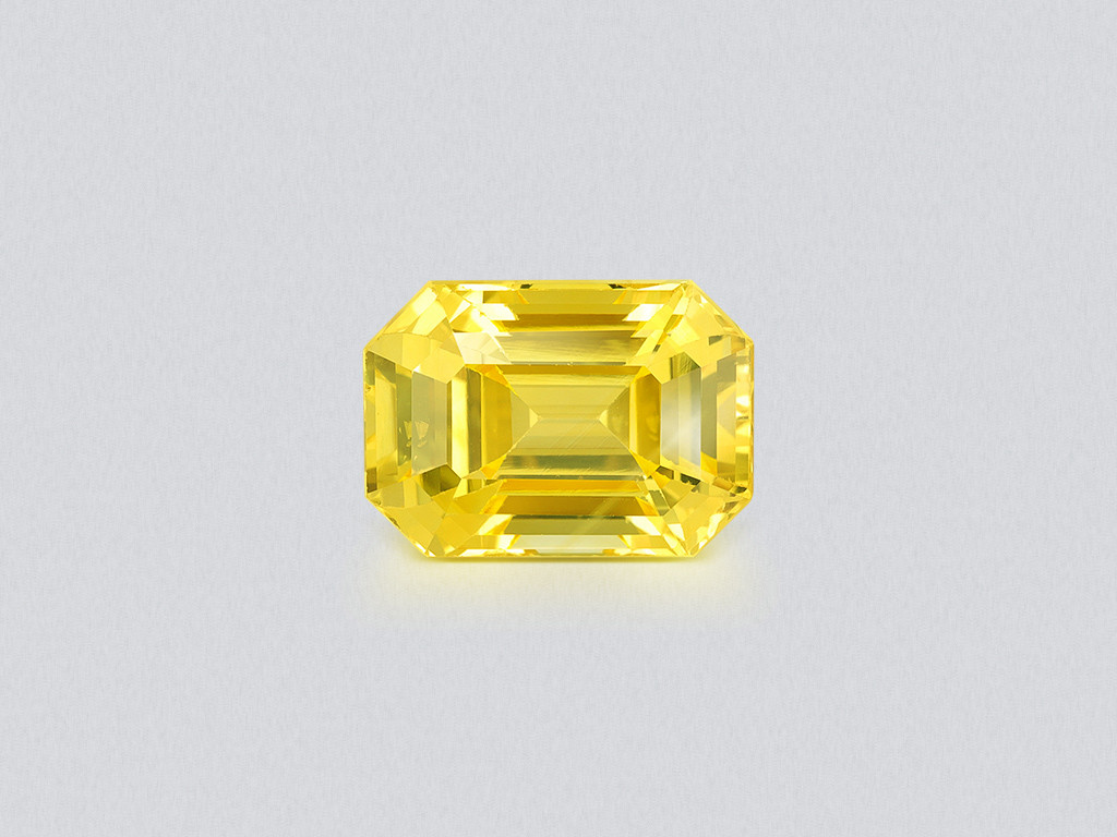 Unheated Golden Yellow sapphire in octagon cut 7.23 carats, Sri Lanka