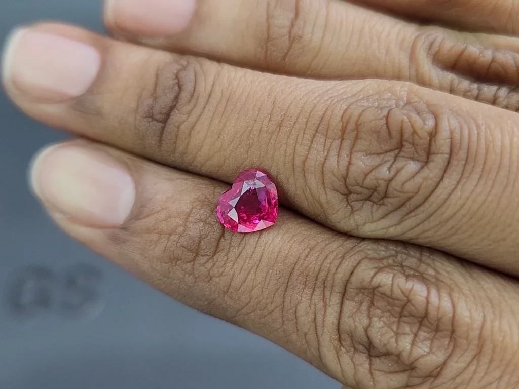 Unheated Intense Red ruby in heart shape 1.53 carats, Mozambique 2