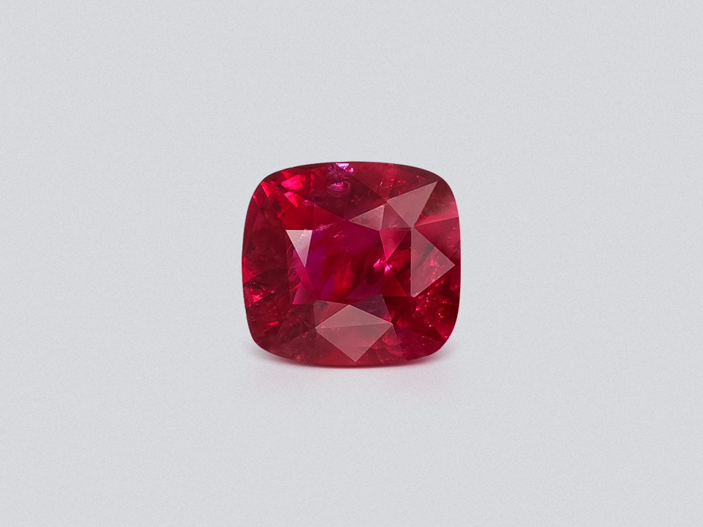 Unheated ruby Pigeon blood cushion cut 1.05 carats, Mozambique