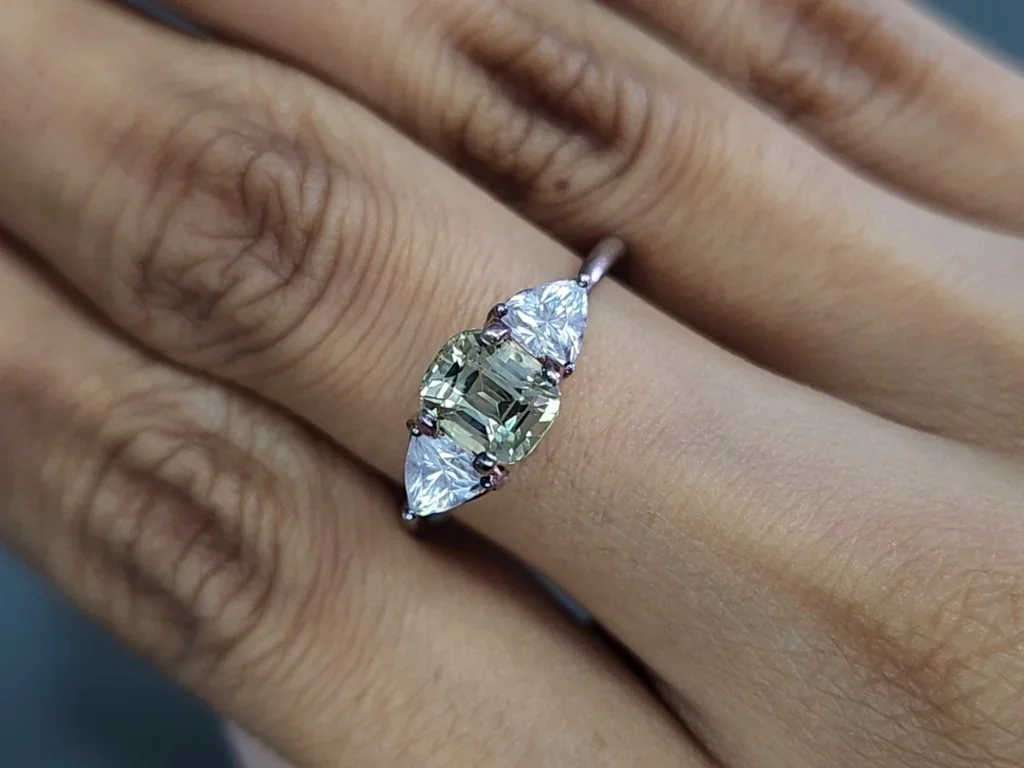 Vanadium containing chrysoberyl cushion cut 1.52 carats, Madagascar 5