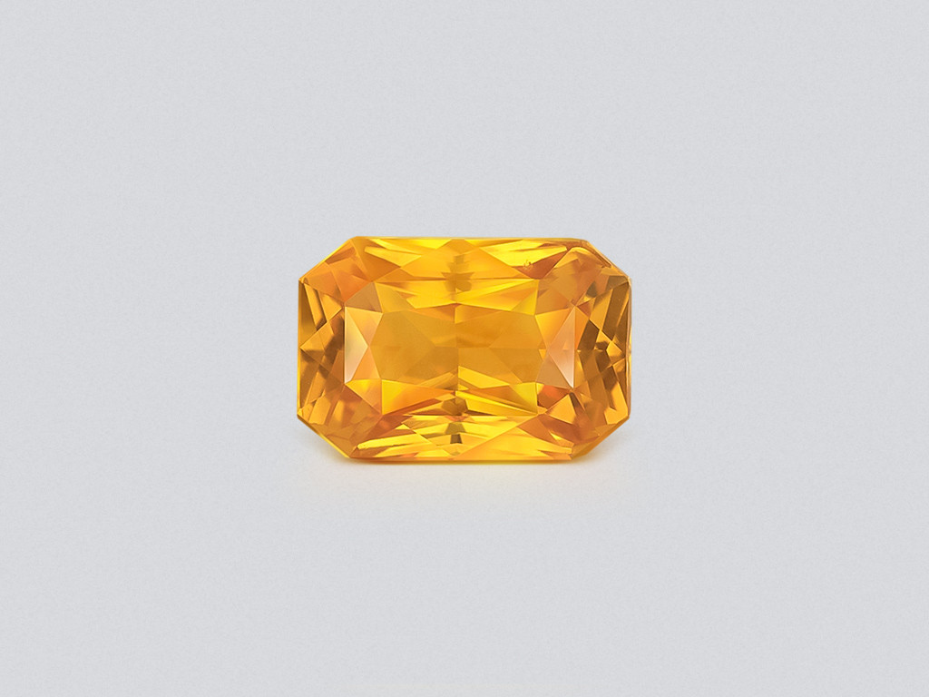 Vivid orange clinohumite 4.24 ct in round cut, Afghanistan 4