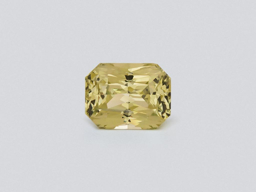 Yellow chrysoberyl radiant cut 2.01 carats, Madagascar